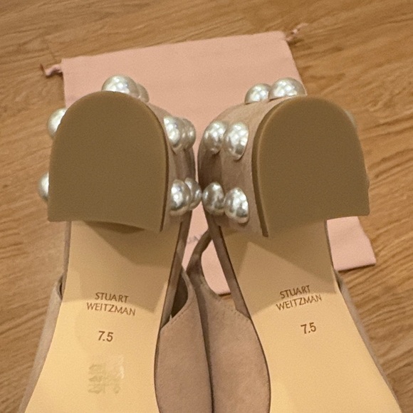 Stuart Weitzman Beige Slingback Heels with Pearl Detail - Picture 4 of 6